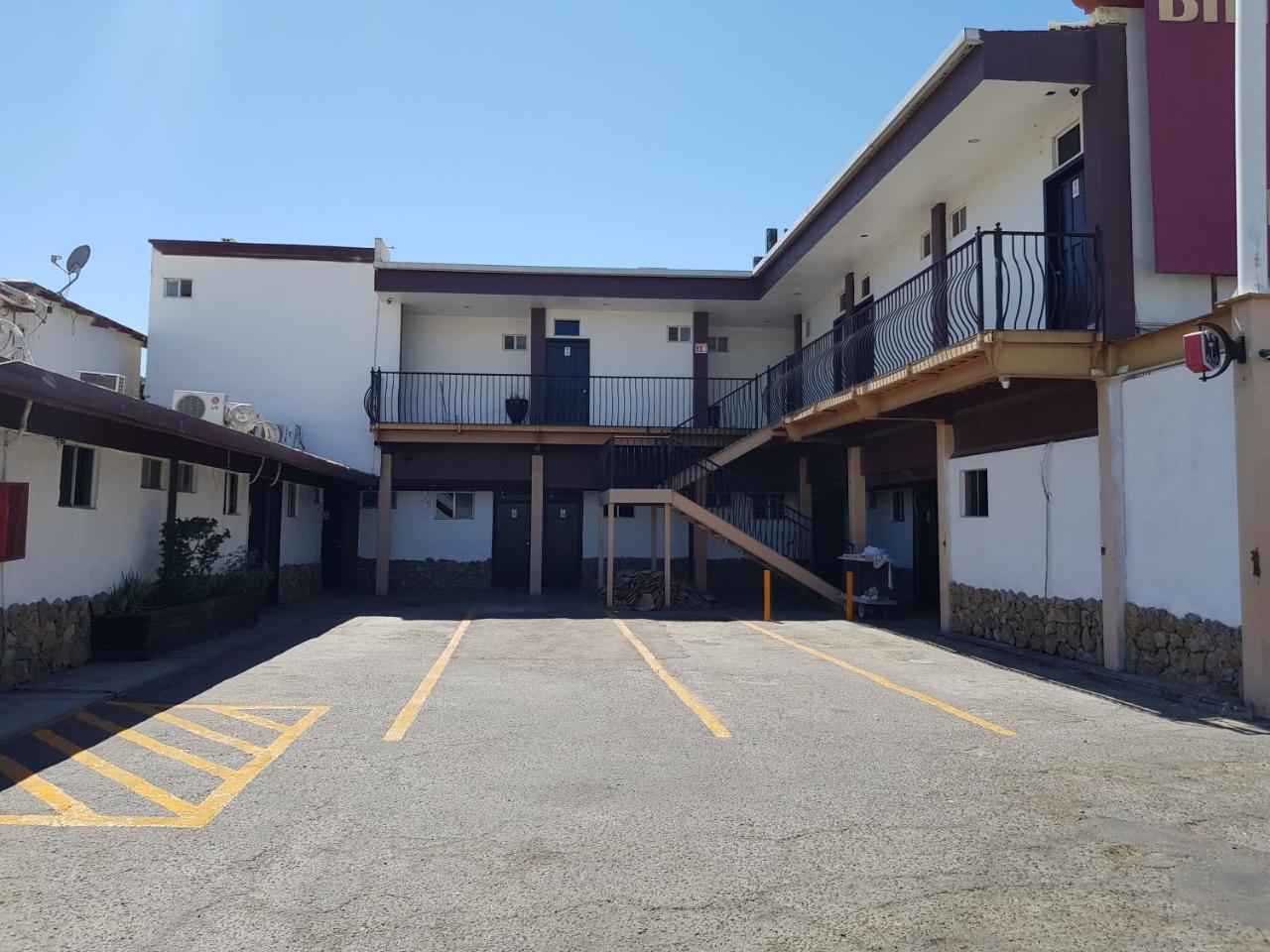 Hotel Don Quijote Mexicali Exterior photo